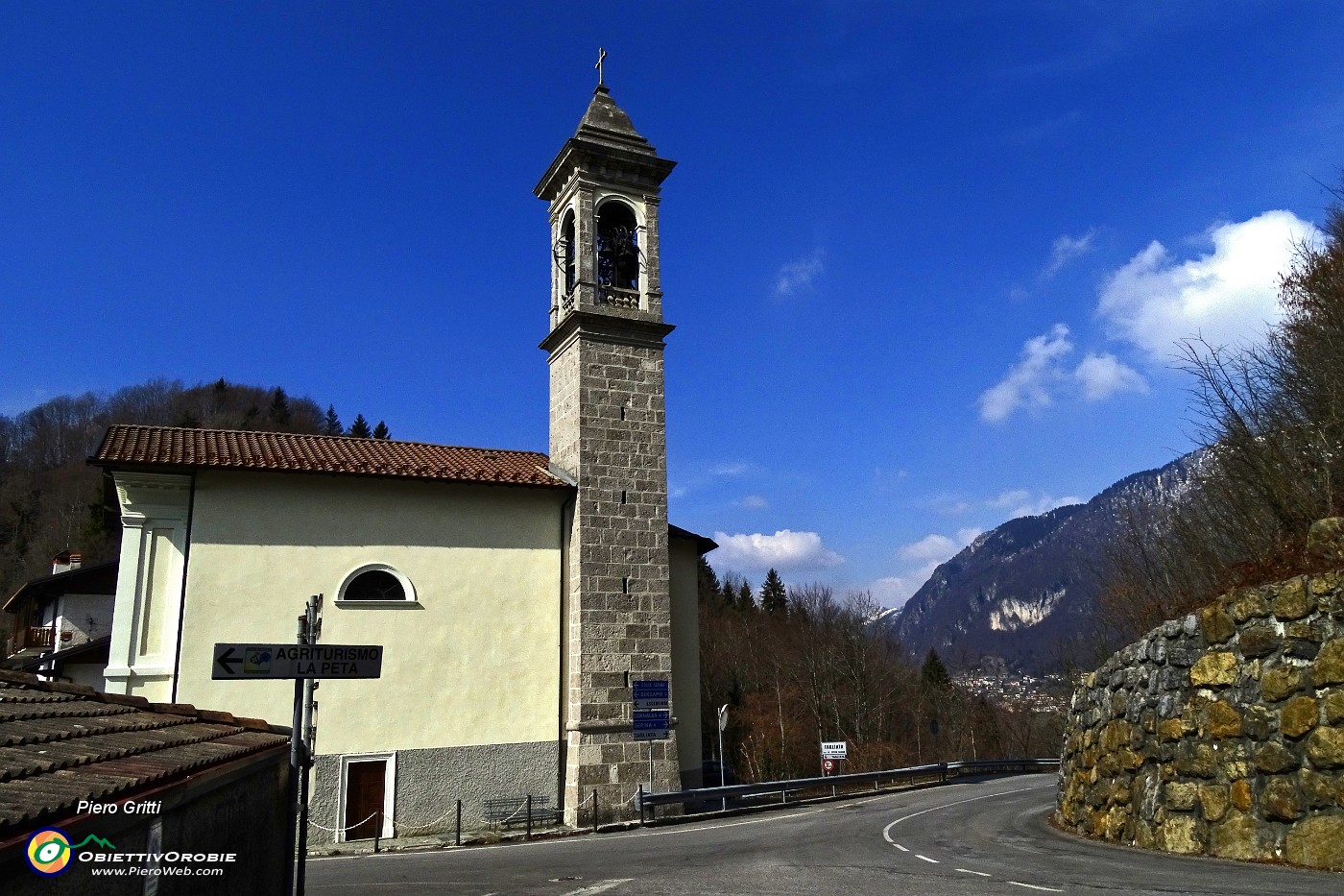 08 Madonna della neve alla Forcella di Costa Serina.JPG -                                